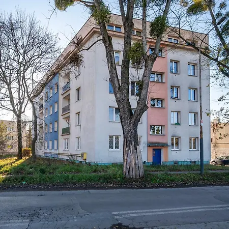 Wierzbowa Modern By Bookinghost *