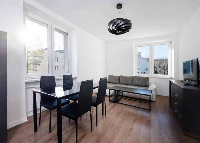 Wierzbowa Modern By Bookinghost