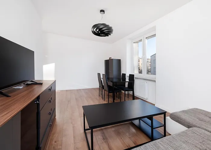 Wierzbowa Modern By Bookinghost