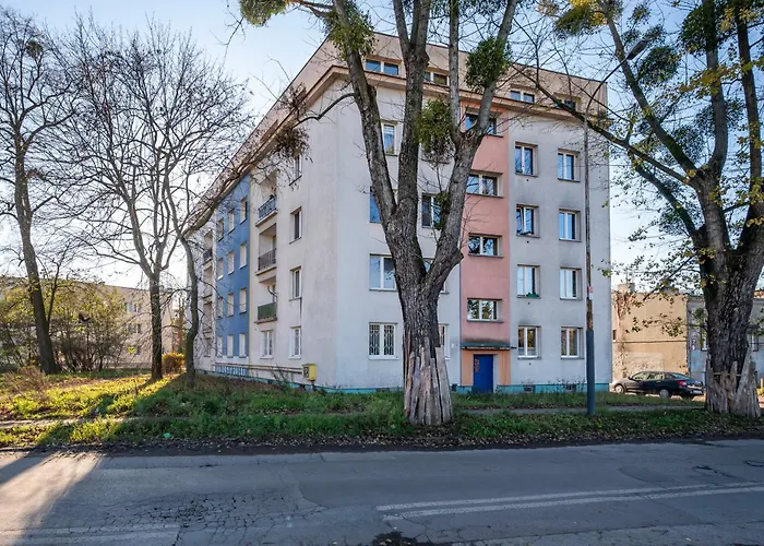 Wierzbowa Modern By Bookinghost *